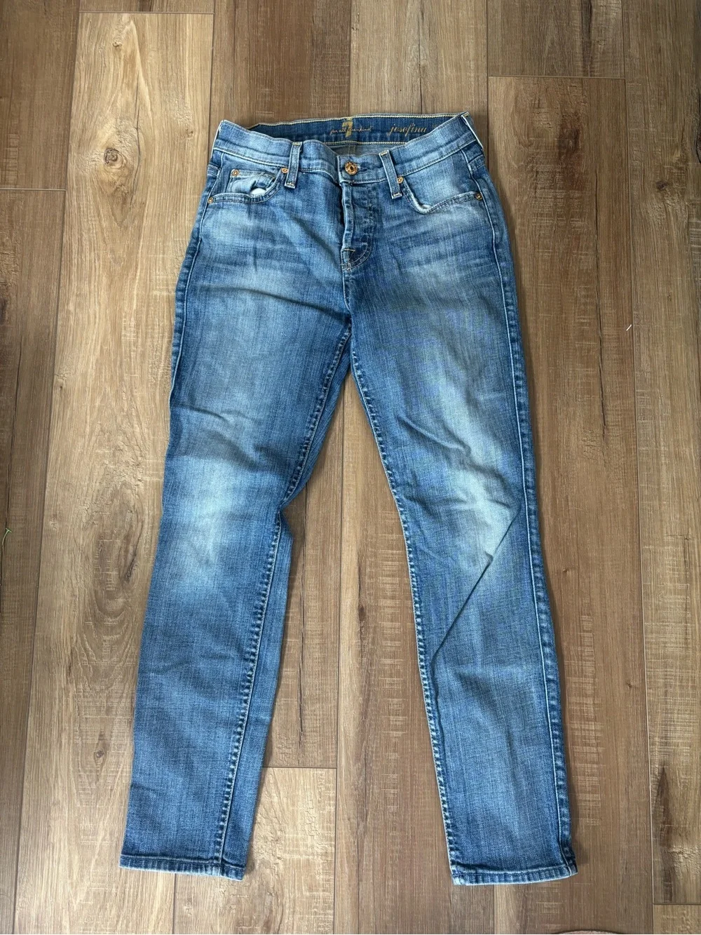 7 For All Mankind Josefina skinny Boyfriend Jeans size 23